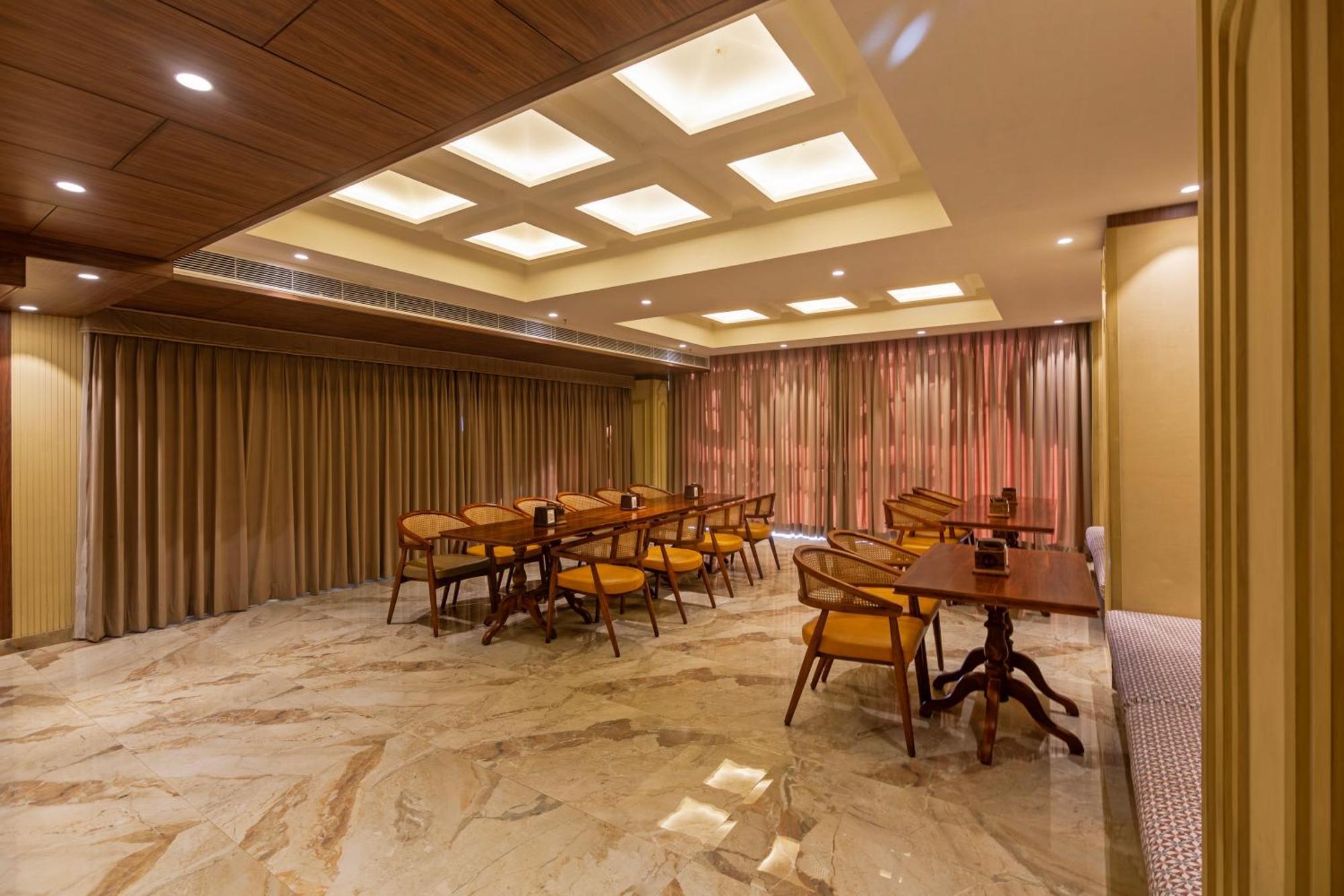 Sandoz Amritsar Near Golden Temple Экстерьер фото